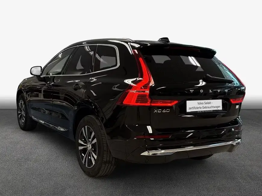 Volvo XC60 T6 AWD Recharge Core – fotka 3