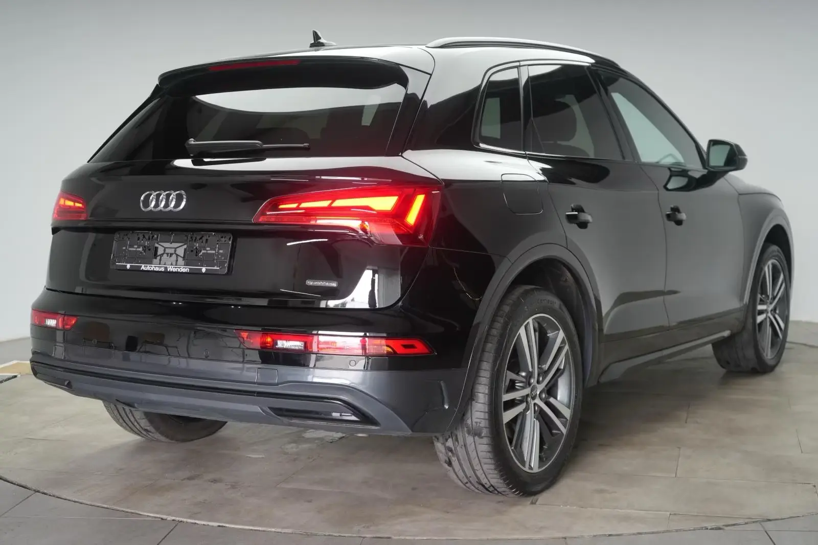 Audi Q5 50 TFSIe quattro S tronic advanced – fotka 5