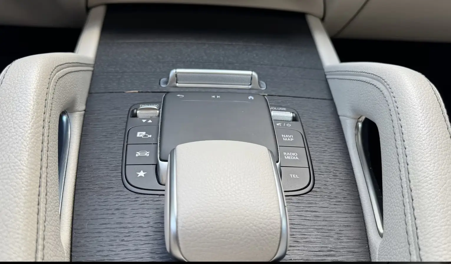 Mercedes-Benz GLE 400d Coupe 4Matic AMG – fotka 17