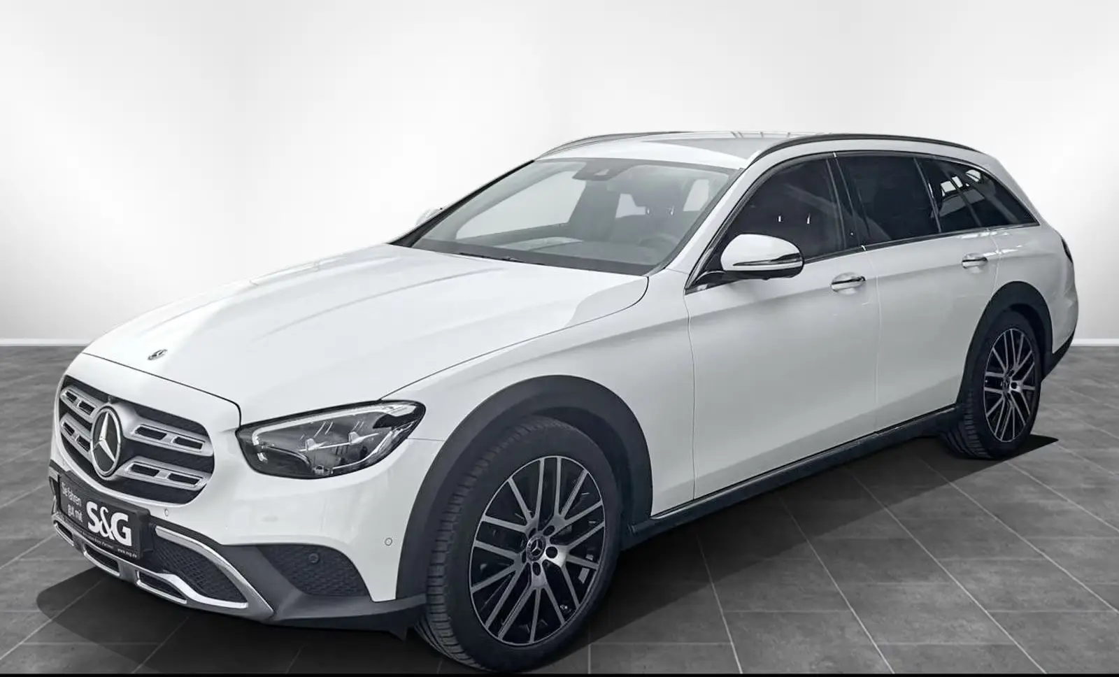 Mercedes-Benz E 220 d 4M Tl All-Terrain  – fotka 2