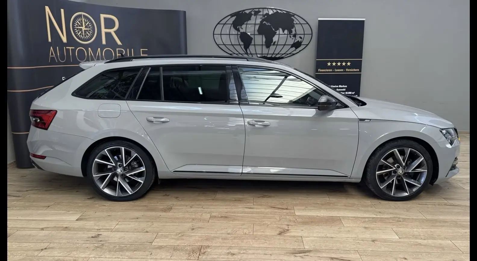 Skoda Superb Combi Sportline 2.0 TDI DSG – fotka 6