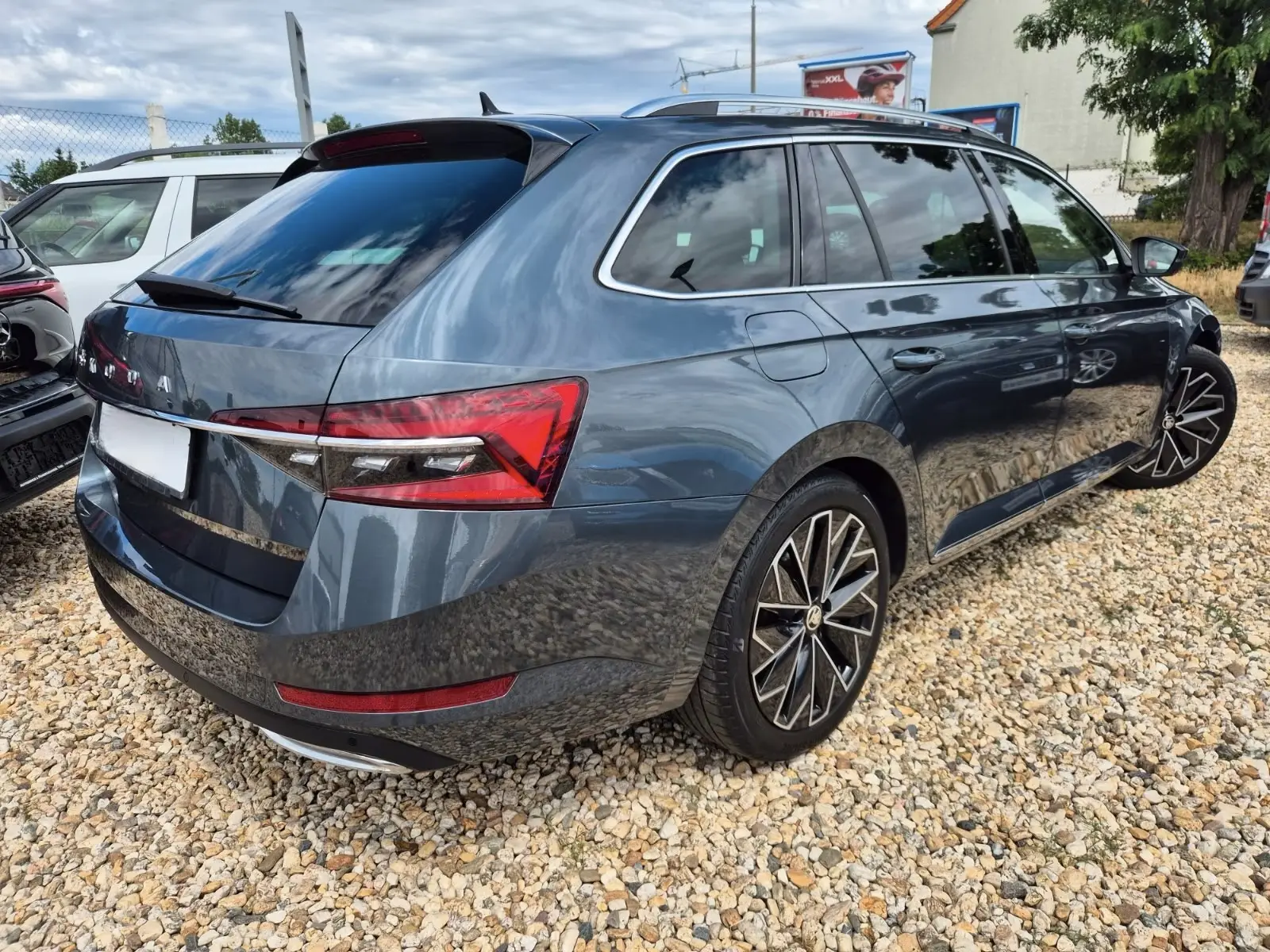 Skoda Superb Combi L&K 2,0 TDI 147KW – fotka 5