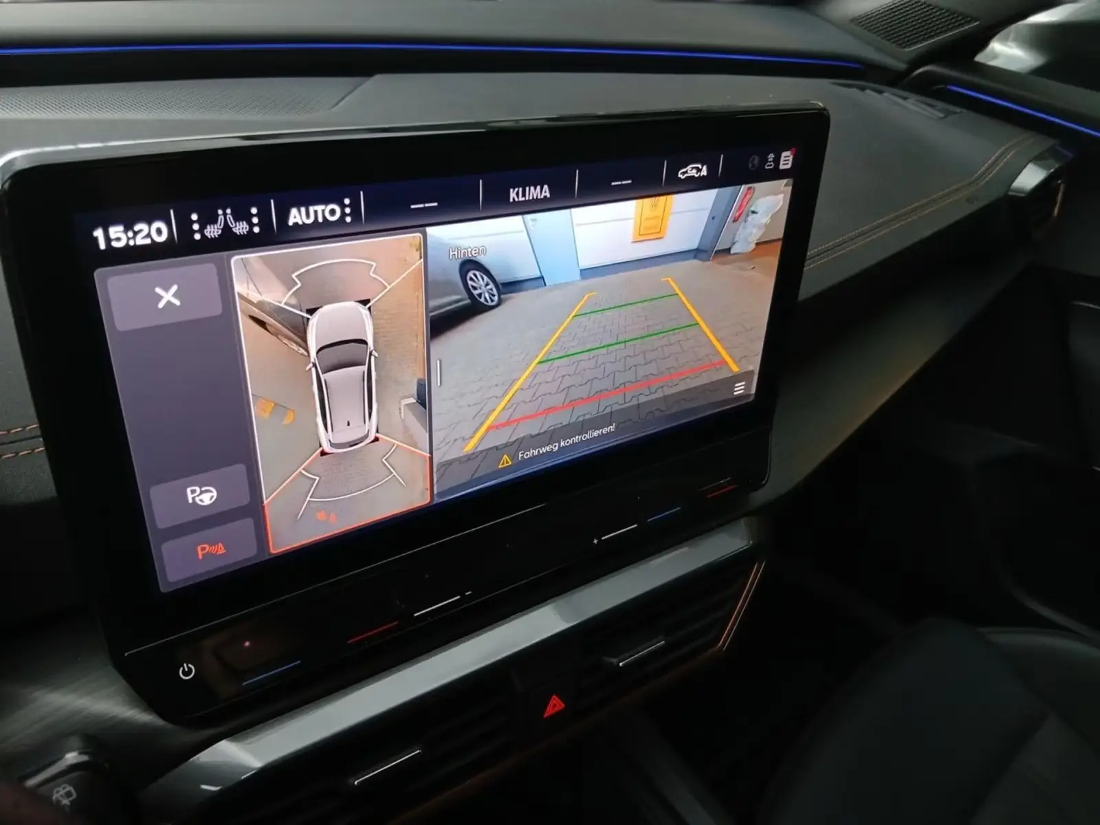 Cupra Formentor 1.4 e-Hybrid DSG *PANO*360 – fotka 15