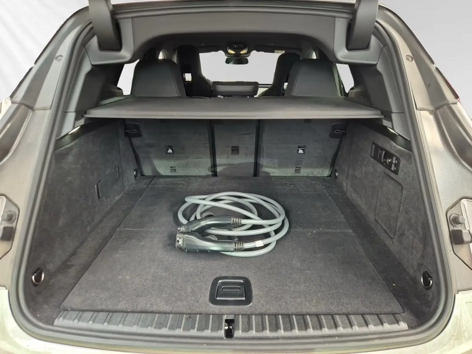 BMW iX xDrive40 Sportpaket – fotka 9