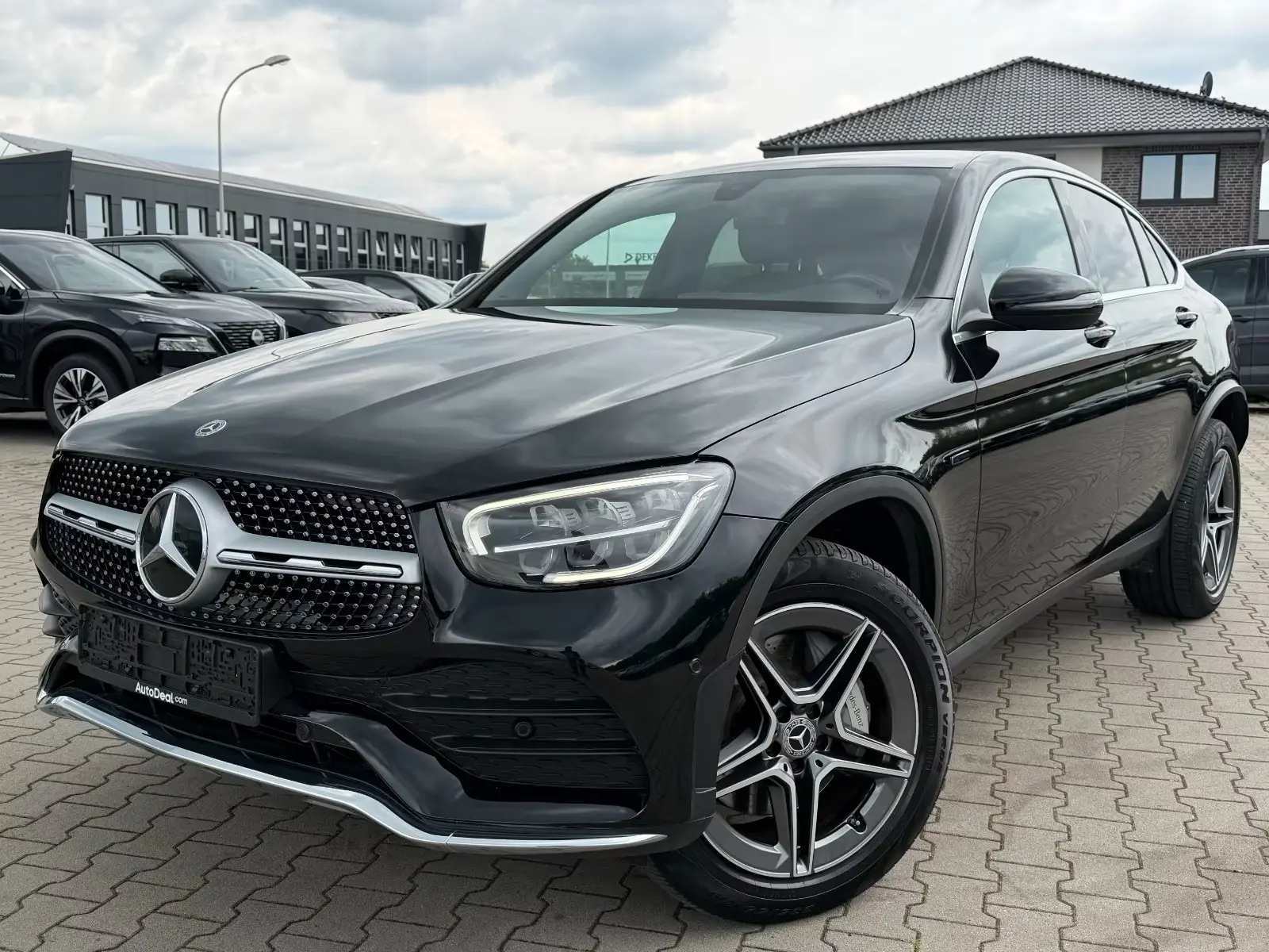 Mercedes-Benz GLC 300e Coupé AMG Line – fotka 1