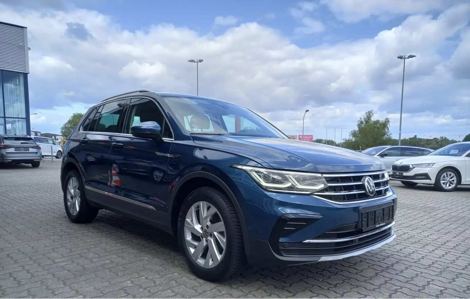 Volkswagen Tiguan 1.5 TSI DSG Elegance MatrixLED – fotka 1