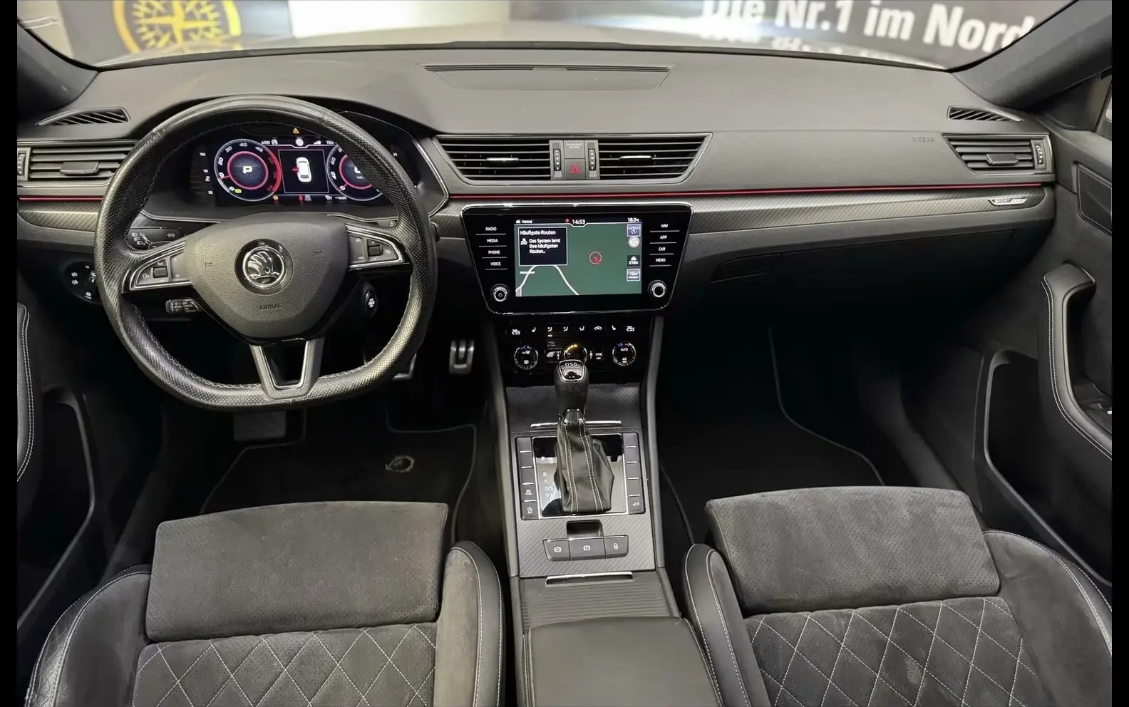 Skoda Superb Combi Sportline 2.0 TDI DSG – fotka 12
