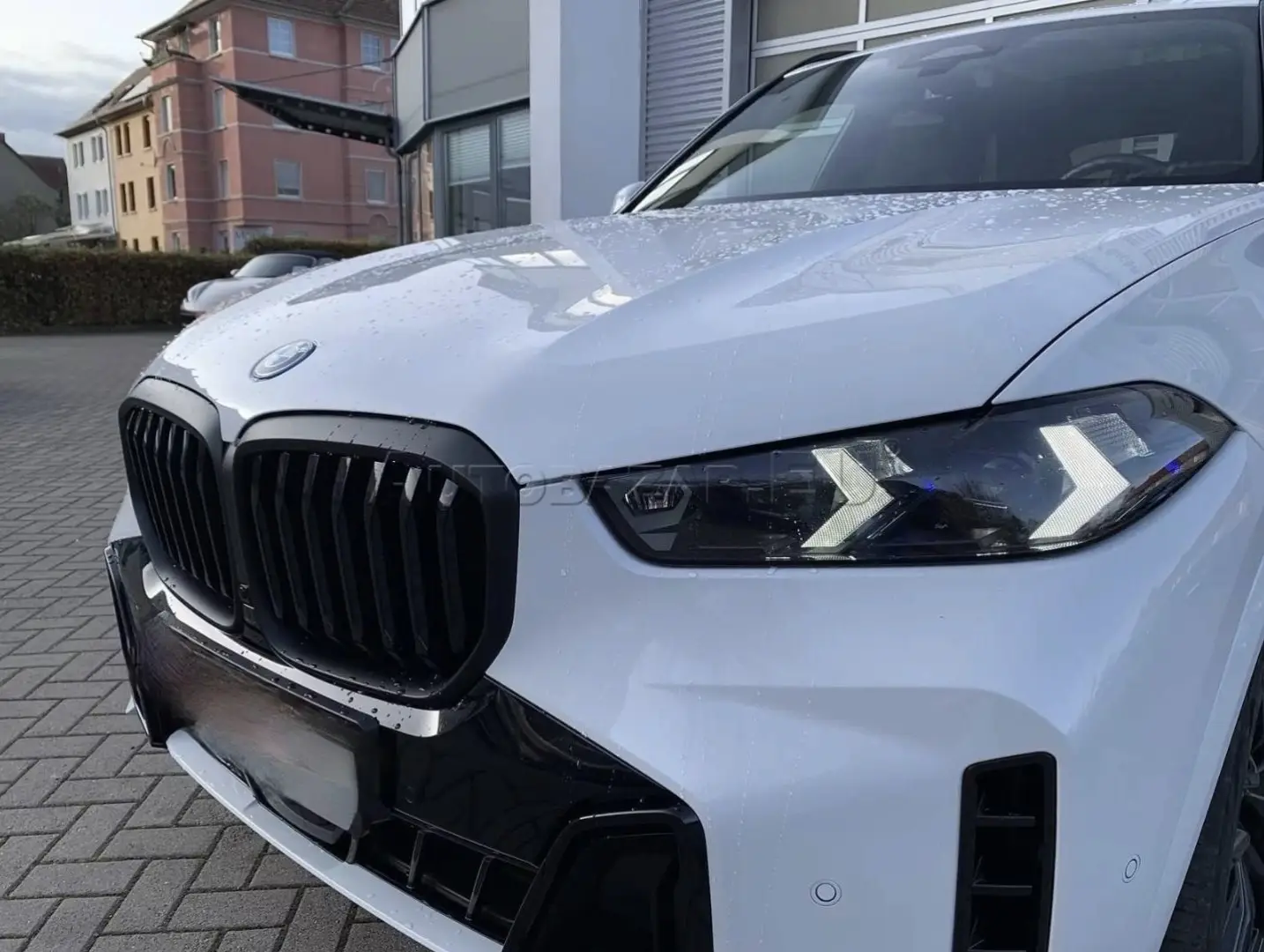 BMW X5 50 e Plagyn-hybrid benzín M- sport – fotka 2